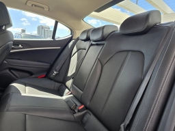 Genesis G70 2.5T RWD 2026