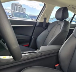 Genesis G70 2.5T RWD 2026