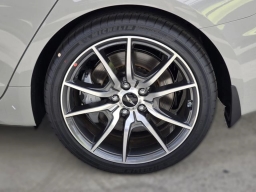 Genesis G70 2.5T RWD 2026