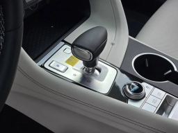 Genesis G70 2.5T RWD 2026