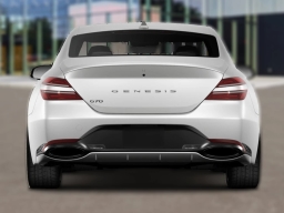 Genesis G70 2.5T RWD 2026