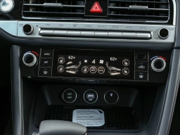 Genesis G70 2.5T Prestige RWD 2026