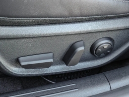 Genesis G70 2.5T Prestige RWD 2026