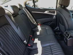 Genesis G70 2.5T Prestige RWD 2026