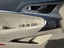 Genesis G70 2.5T Prestige RWD 2026