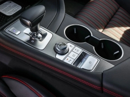 Genesis G70 3.3T Sport Prestige RWD 2026