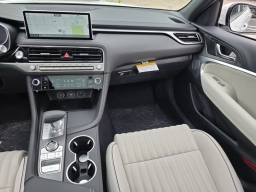 Genesis G70 3.3T Sport Prestige RWD 2026