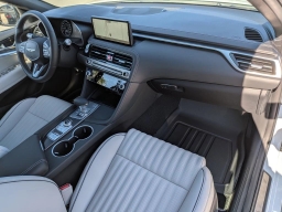 Genesis G70 3.3T Sport Prestige RWD 2026