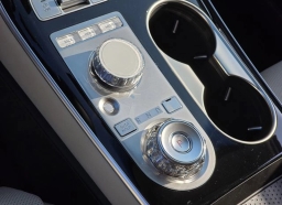 Genesis GV70 2.5T AWD 2026