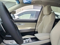 Genesis GV70 2.5T Select AWD 2026