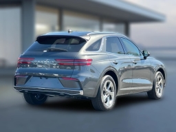 Genesis GV70 2.5T Select AWD 2026