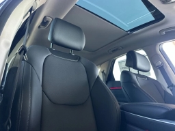 Genesis GV70 2.5T Select AWD 2026