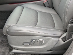 Genesis GV70 2.5T AWD 2026