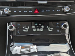 Genesis GV70 2.5T AWD 2026