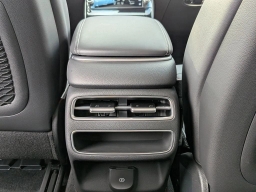 Genesis GV70 2.5T AWD 2026