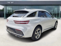 Genesis GV70 2.5T Advanced AWD 2026