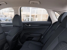 Kia K5 LXS Auto FWD 2026