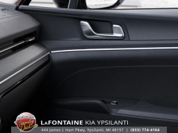 Kia K5 LXS Auto FWD 2026