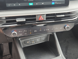 Kia K5 LXS Auto FWD 2026