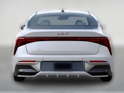 Kia K5 LXS Auto FWD 2026