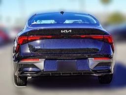 Kia K5 LXS Auto FWD 2026