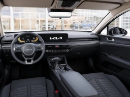 Kia K5 LXS Auto FWD 2026