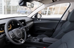 Kia K5 LXS Auto FWD 2026