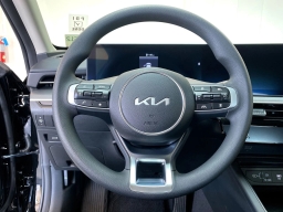 Kia K5 LXS Auto FWD 2026