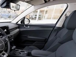 Kia K5 LXS Auto FWD 2026