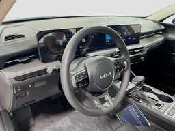 Kia K5 LXS Auto FWD 2026