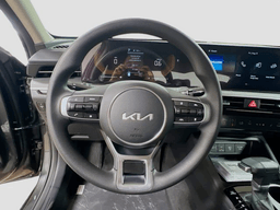 Kia K5 LXS Auto FWD 2026