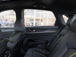 Kia K5 GT DCT FWD 2026