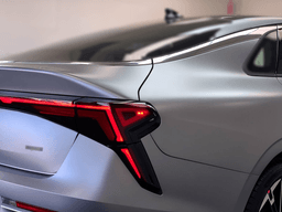 Kia K5 GT DCT FWD 2026