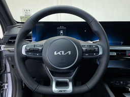 Kia K5 GT DCT FWD 2026