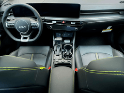 Kia K5 GT DCT FWD 2026