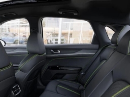 Kia K5 GT DCT FWD 2026