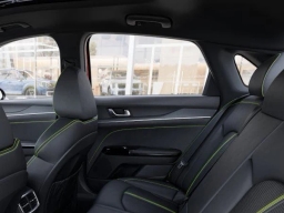 Kia K5 GT DCT FWD 2026