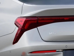 Kia K5 GT DCT FWD 2026