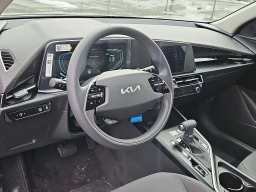 Kia Niro LX FWD 2026