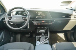 Kia Niro LX FWD 2026