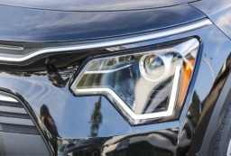 Kia Niro LX FWD 2026