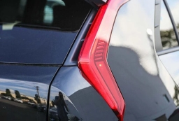 Kia Niro LX FWD 2026