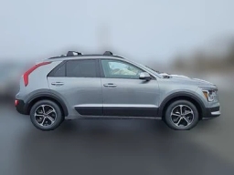 Kia Niro LX FWD 2026