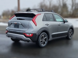 Kia Niro LX FWD 2026