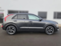Kia Niro LX FWD 2026