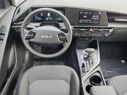 Kia Niro LX FWD 2026