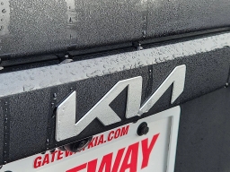 Kia Niro LX FWD 2026