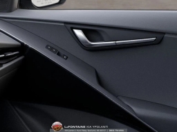 Kia Niro LX FWD 2026