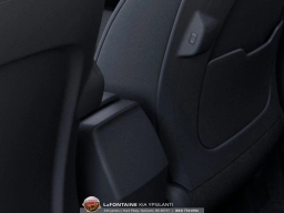 Kia Niro LX FWD 2026