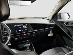 Kia Niro LX FWD 2026